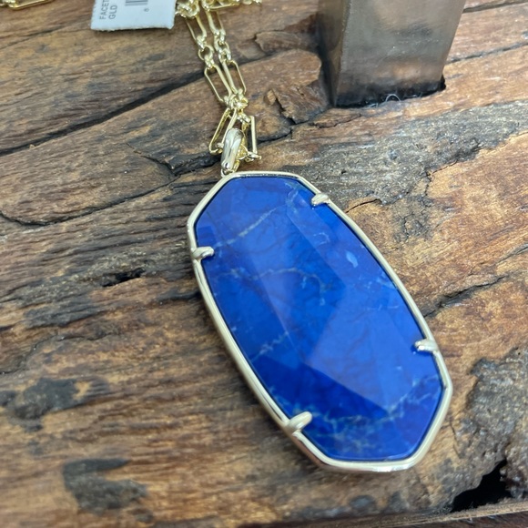 NWT Kendra Scott Faceted Reid Gold Long Pendant Necklace in Cobalt Howlite! - Picture 4 of 4